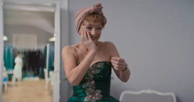 Mrs. Harris Goes to Paris (2022)